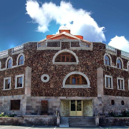 Amrots Hotel Vayk Bagian luar foto