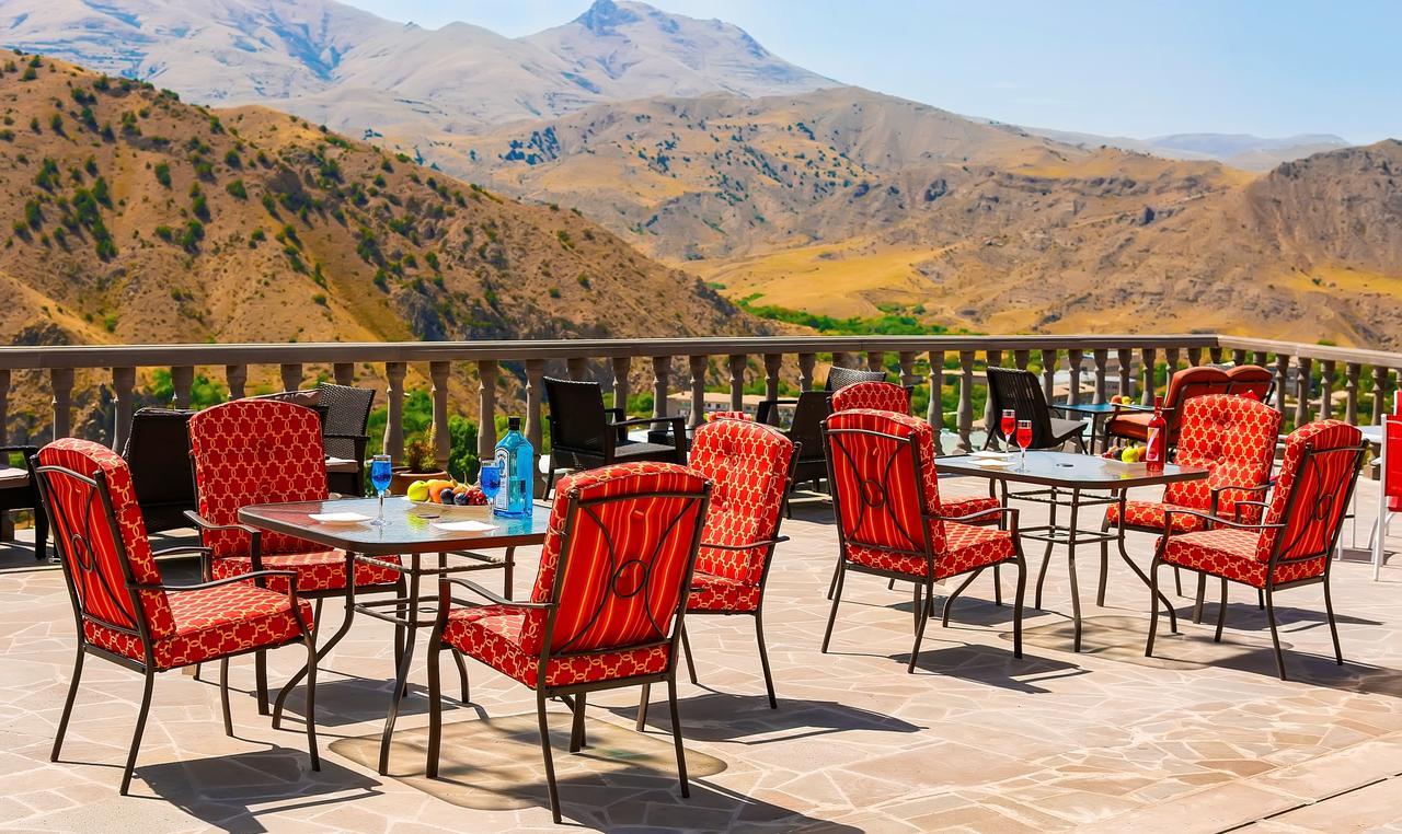 Amrots Hotel Vayk Bagian luar foto
